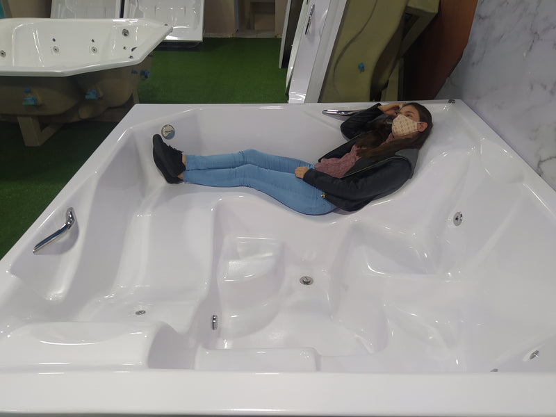 SPA 5 LUGARES VENEZA 2.00 x 2.00 COM 12 JATOS