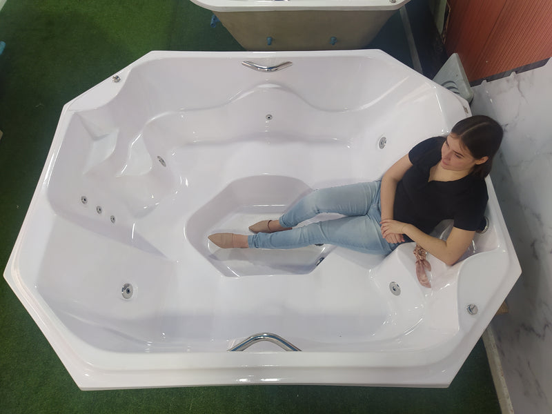 Spa Piccolo 6 lugares hidro + aquecedor + cromoterapia