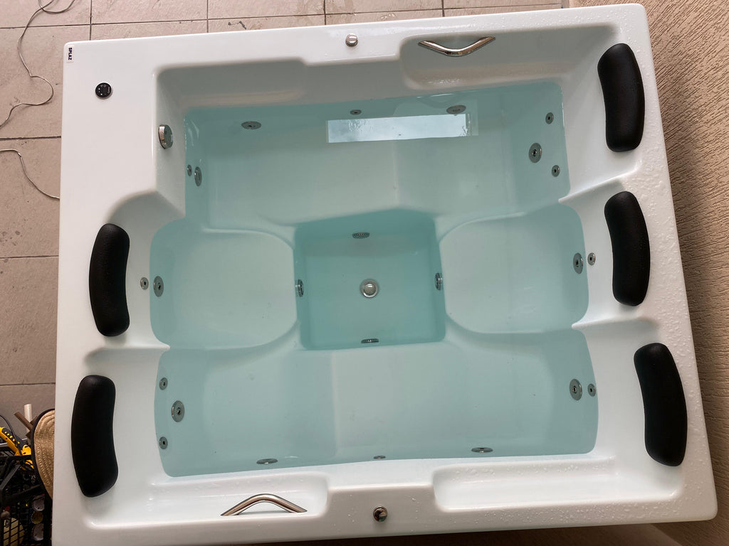 SPA 5 LUGARES CORCOVADO 1.90 X 1.60 COM 12 JATOS