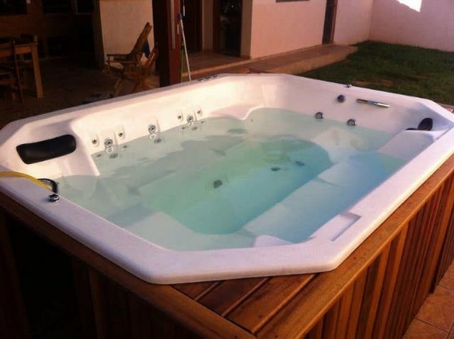 Spa com hidromassagem- 10 lugares 2,90x2,20m