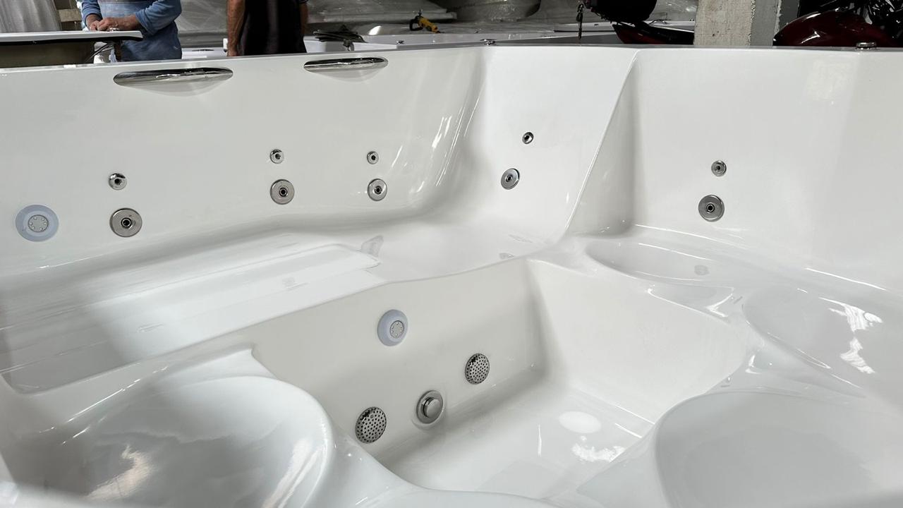 Spa 6 Lugares modelo Cristal 1.90 x 1.90