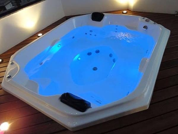 Spa 4 a 6 lugares com hidro 210x190 Piccoli Aquecedor + led