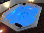 Spa 4 a 6 lugares com hidro 210x190 Piccoli 20 jatos Aquecedor + led