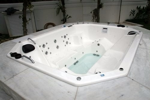 SPA Externa com hidro - 10 lugares